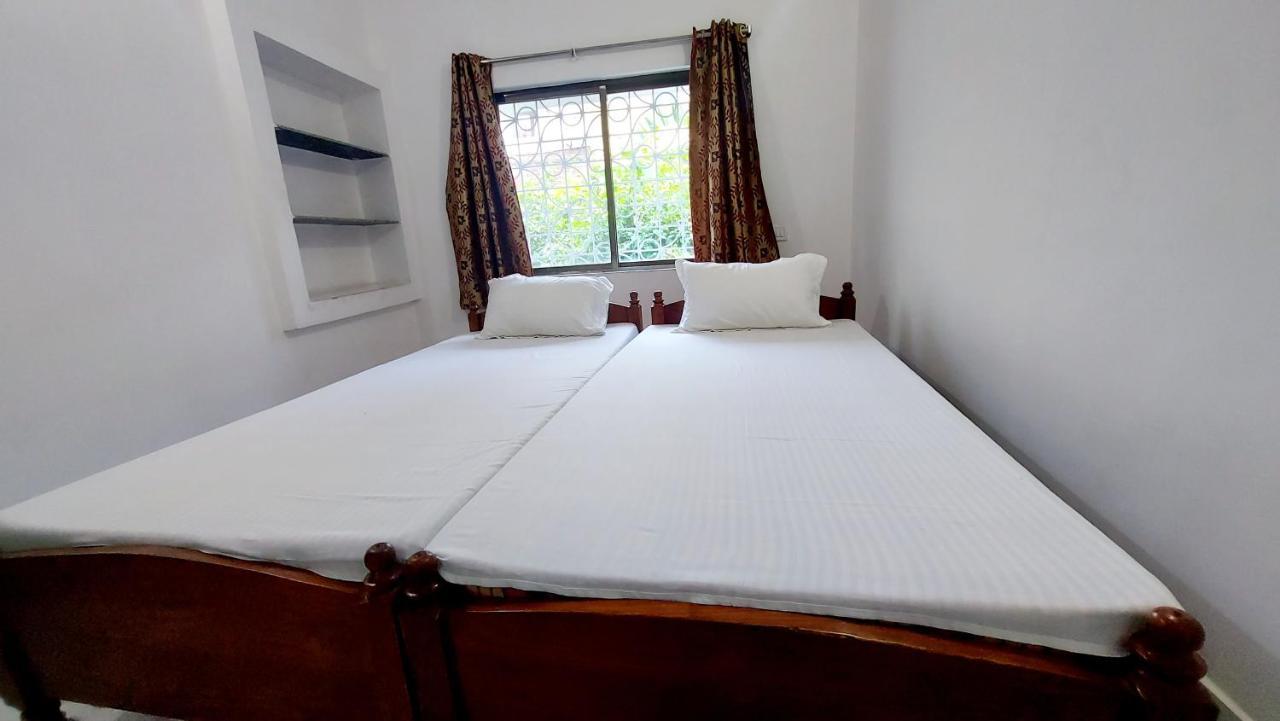 Nilam Guest House Bodhgaya Bagian luar foto