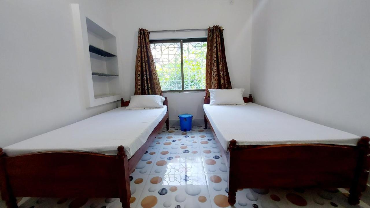 Nilam Guest House Bodhgaya Bagian luar foto