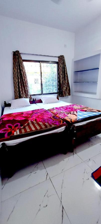 Nilam Guest House Bodhgaya Bagian luar foto