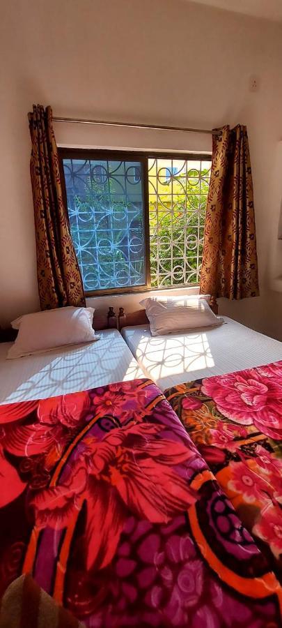 Nilam Guest House Bodhgaya Bagian luar foto