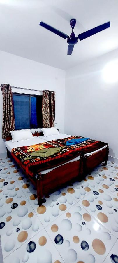 Nilam Guest House Bodhgaya Bagian luar foto